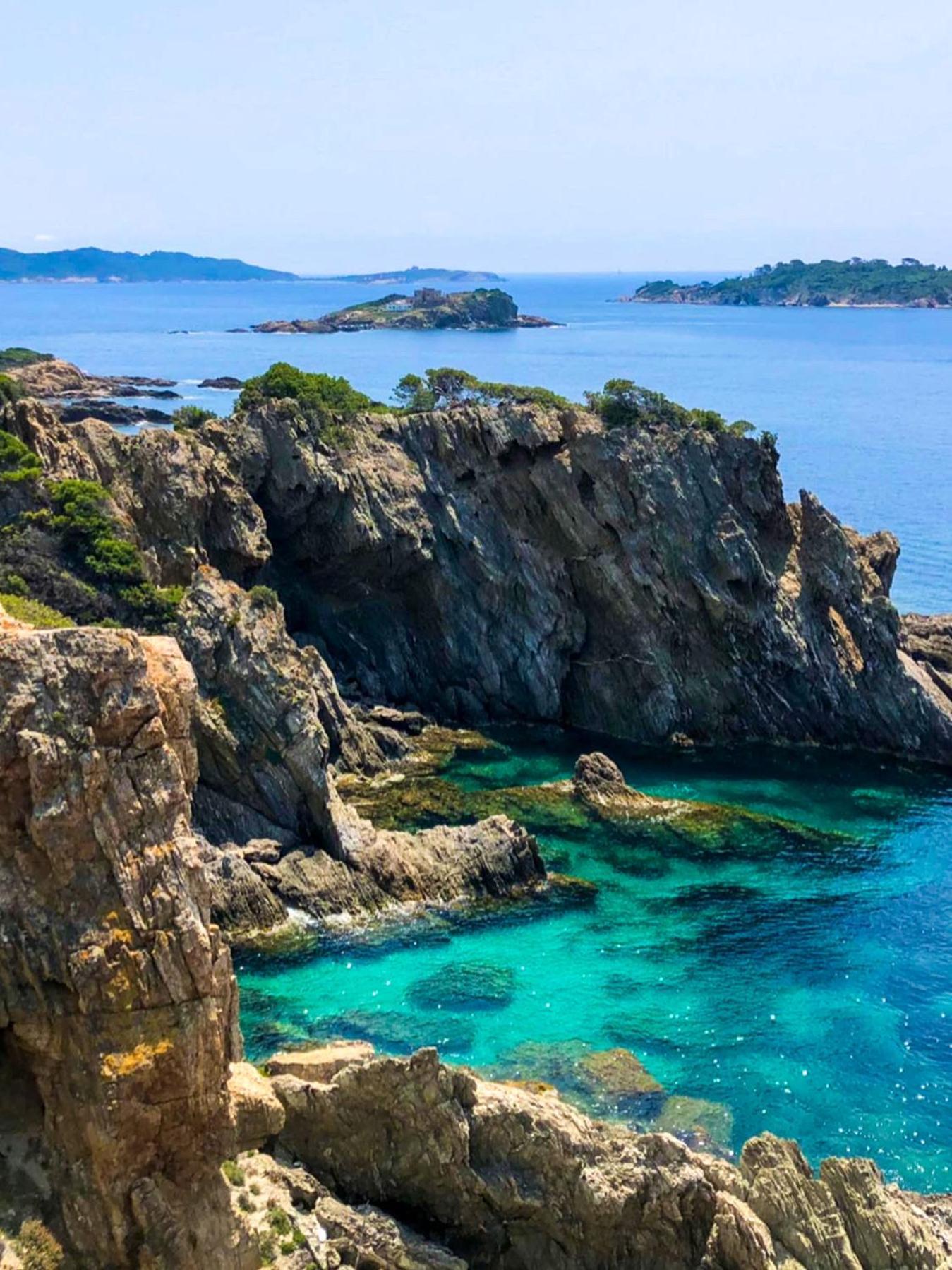 T2 Avec Terrasse & Parking A 5 Min Du Centre, 10 Min Des Plages Hyeres Bagian luar foto